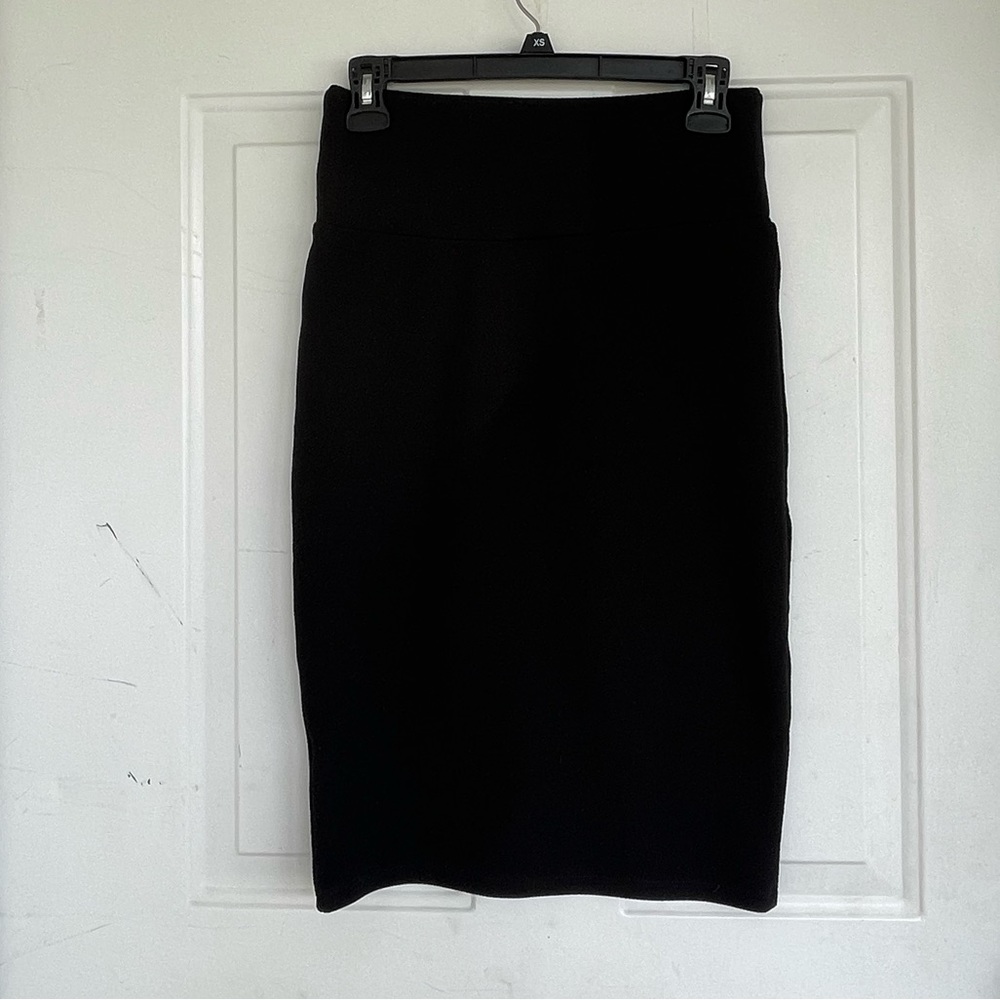 LuLaRoe stretchy black pencil skirt